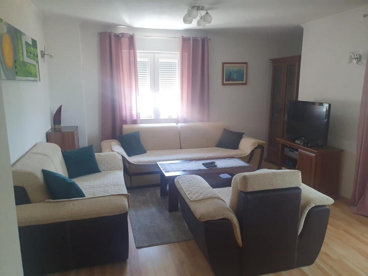 Apartman Jaca Apartamento Livno Exterior foto
