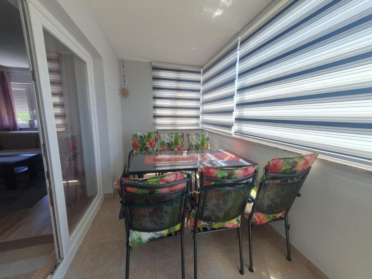 Apartman Jaca Apartamento Livno Exterior foto